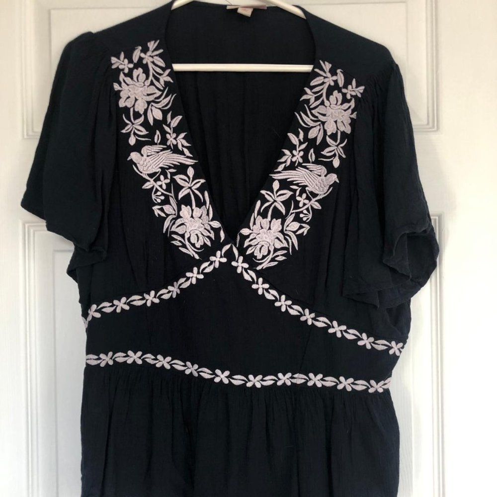 L Women's Deep V-neck Top